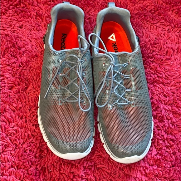 pump up tennis shoes